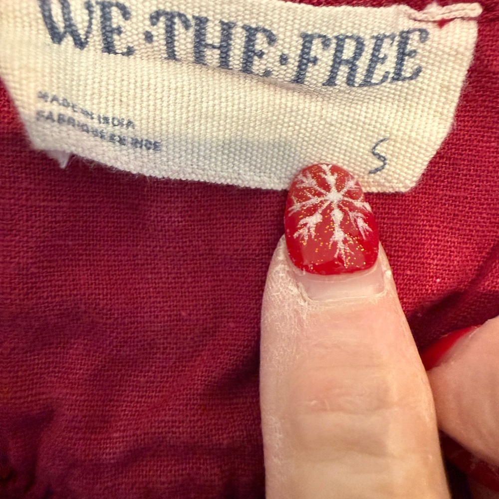 We the Free Burgundy Sweater *GREAT USED CONDITION* - Picture 12 of 12